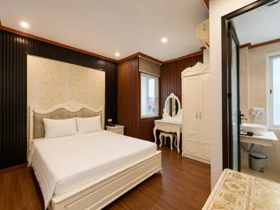 Deluxe Room — Hanoi Silk Classy Hotel & Travel
